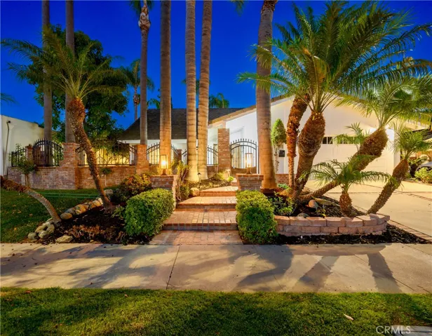 3466 San Rafael Circle, Costa Mesa, California 92626