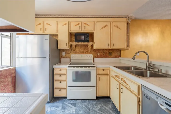 163 Pineview, Irvine, California 92620