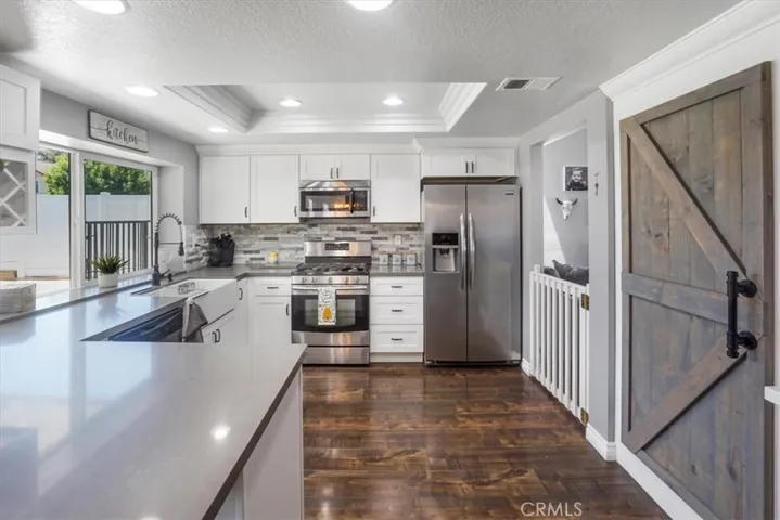 1860 Majestic Drive, Corona, California 92878