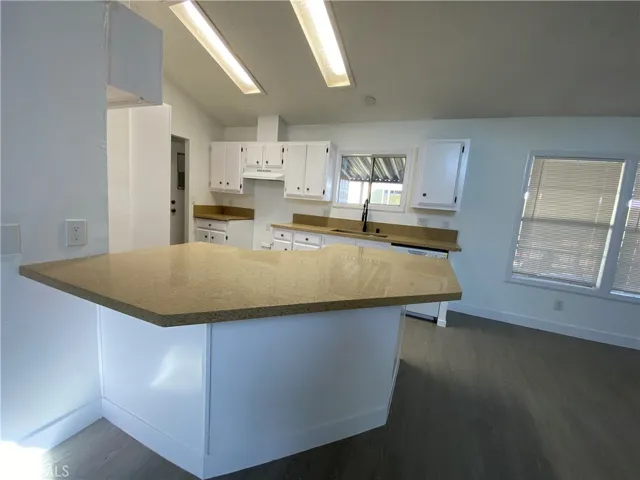 Breakfast nook ip1