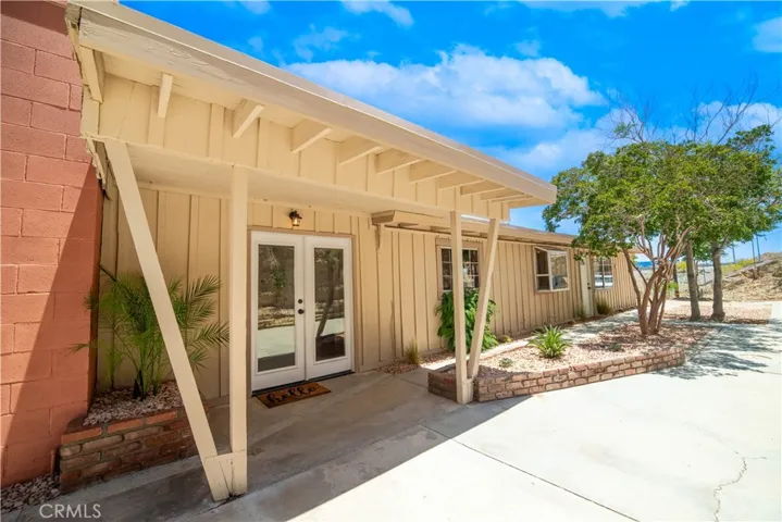 16594 Iles Lane, Victorville, California 92394