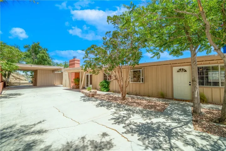 16594 Iles Lane, Victorville, California 92394