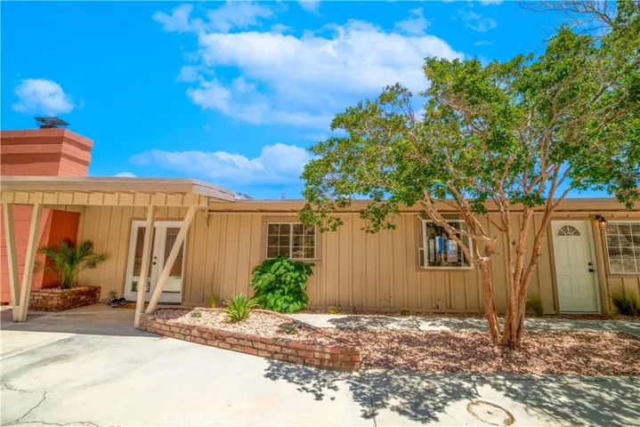 16594 Iles Lane, Victorville, California 92394