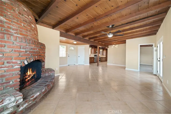 16594 Iles Lane, Victorville, California 92394