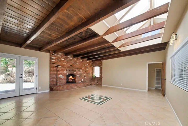 16594 Iles Lane, Victorville, California 92394