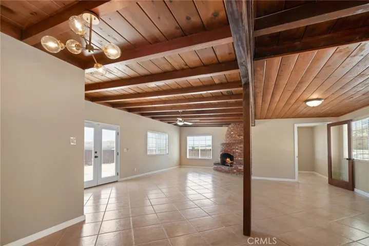 16594 Iles Lane, Victorville, California 92394