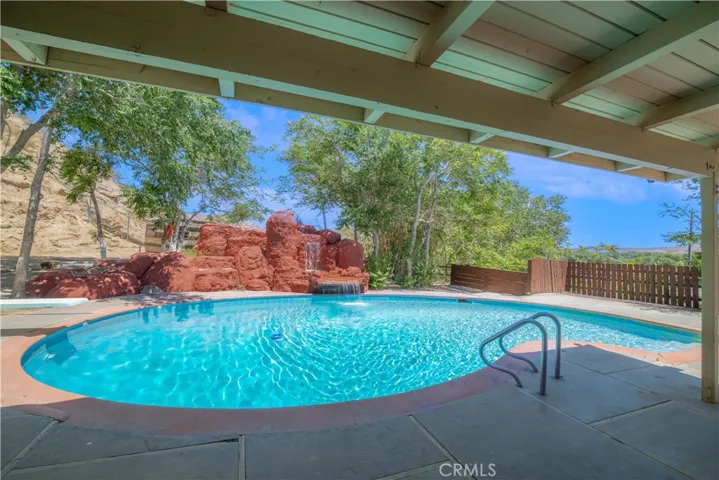 16594 Iles Lane, Victorville, California 92394