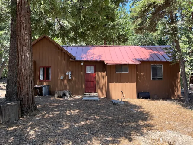 10510 Pine Dr, Wofford Heights, California 93285