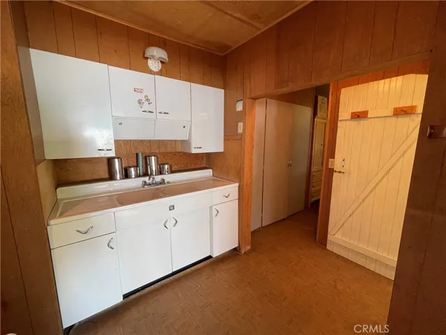 10510 Pine Dr, Wofford Heights, California 93285