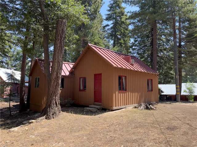 10510 Pine Dr, Wofford Heights, California 93285
