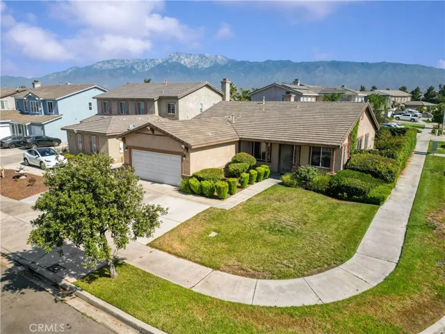 15456 Adams Lane, Fontana, California 92336