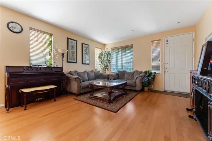 15456 Adams Lane, Fontana, California 92336