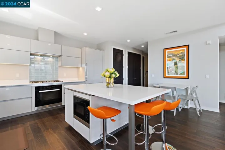 1727 Lacassie Ave 5d, Walnut Creek, California 94596