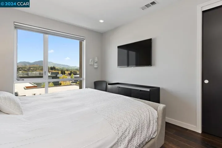 1727 Lacassie Ave 5d, Walnut Creek, California 94596