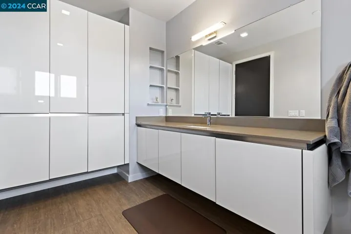 1727 Lacassie Ave 5d, Walnut Creek, California 94596