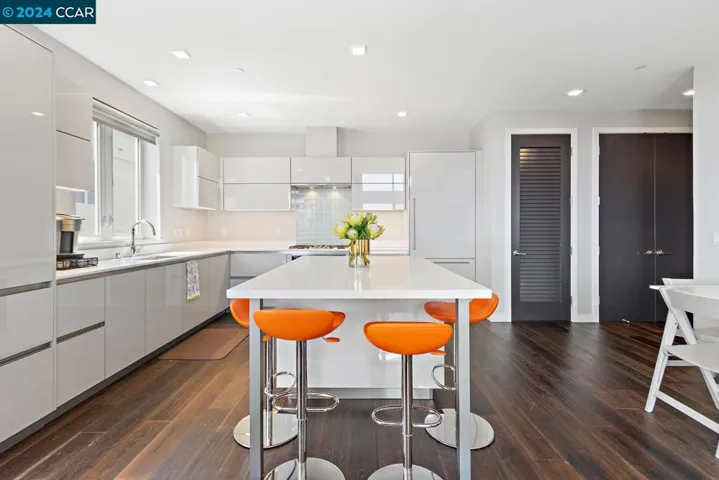 1727 Lacassie Ave 5d, Walnut Creek, California 94596