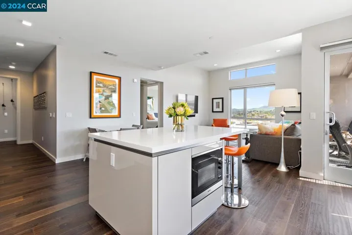 1727 Lacassie Ave 5d, Walnut Creek, California 94596
