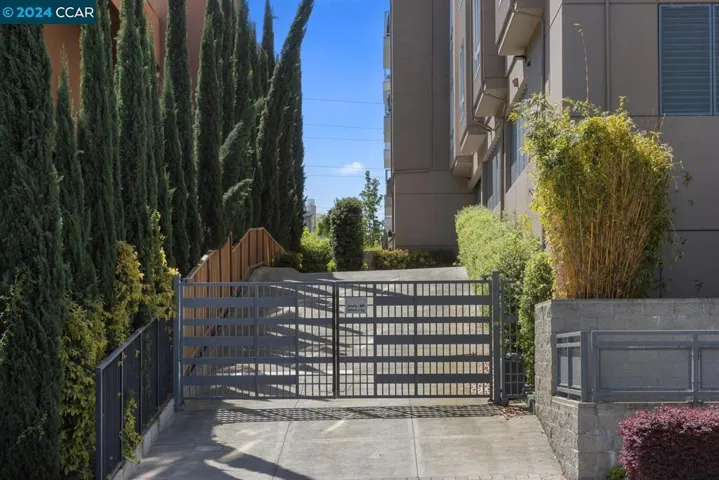 1727 Lacassie Ave 5d, Walnut Creek, California 94596