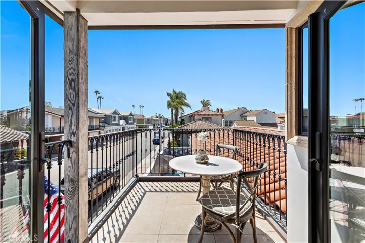 510 Via Lido Soud, Newport Beach, California 92663