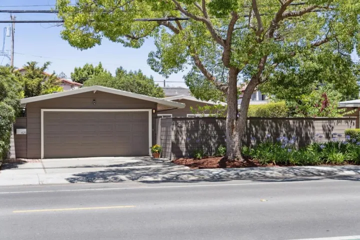 425 E Meadow Drive, Palo Alto, California 94306