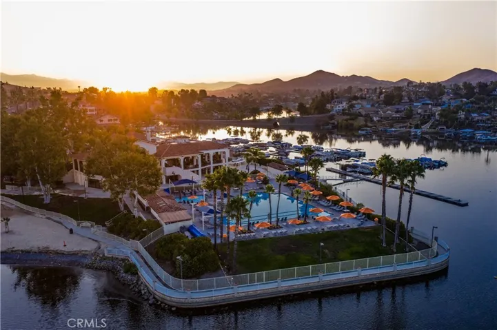 Picturesque Canyon Lake Lodge!