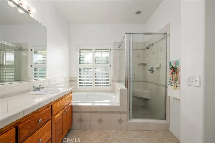 Jetted tub & step in shower!