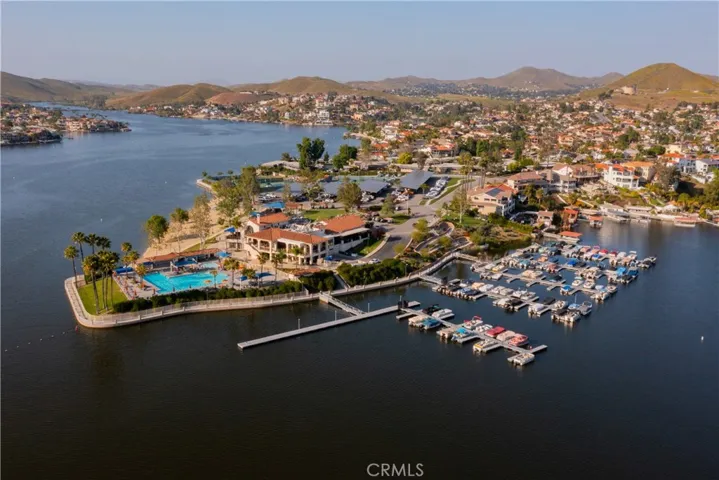 Superb Lodge/Marina View!