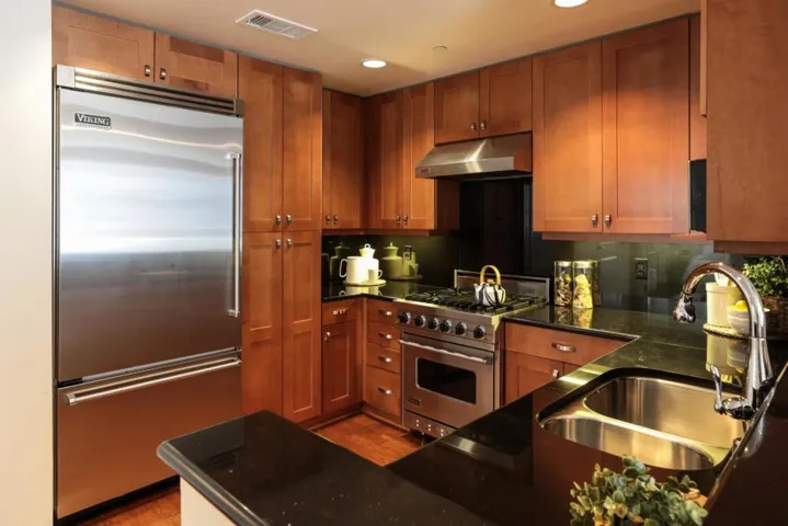 800 High Street 310, Palo Alto, California 94301