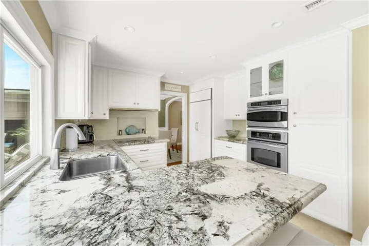 10062 Cynthia Drive, Huntington Beach, California 92646