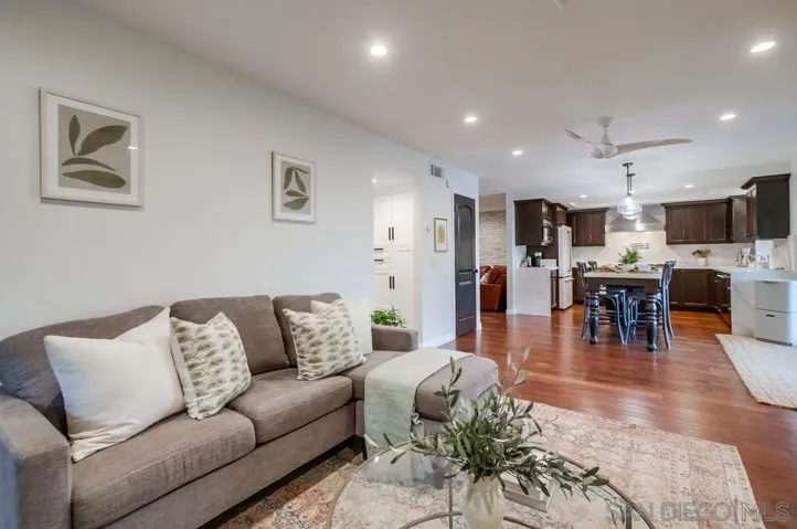 10039 Trenchard St, Santee, California 92071