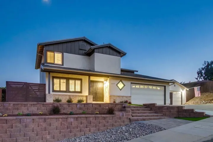 10039 Trenchard St, Santee, California 92071