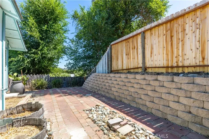 4374 Arizona Avenue, Atascadero, California 93422