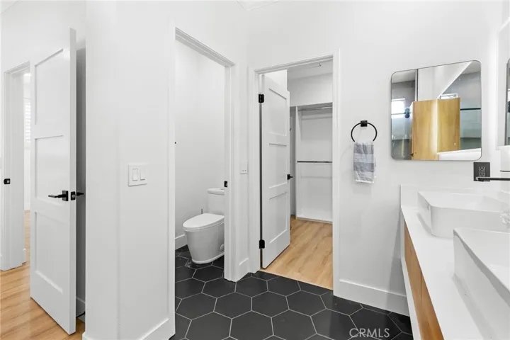 10 Bayview Drive, Buena Park, California 90621