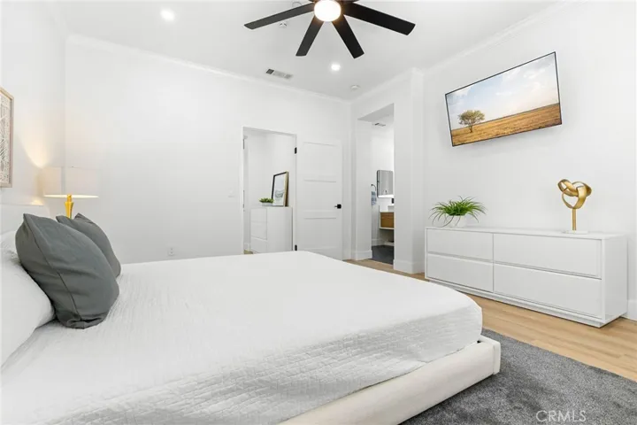 10 Bayview Drive, Buena Park, California 90621