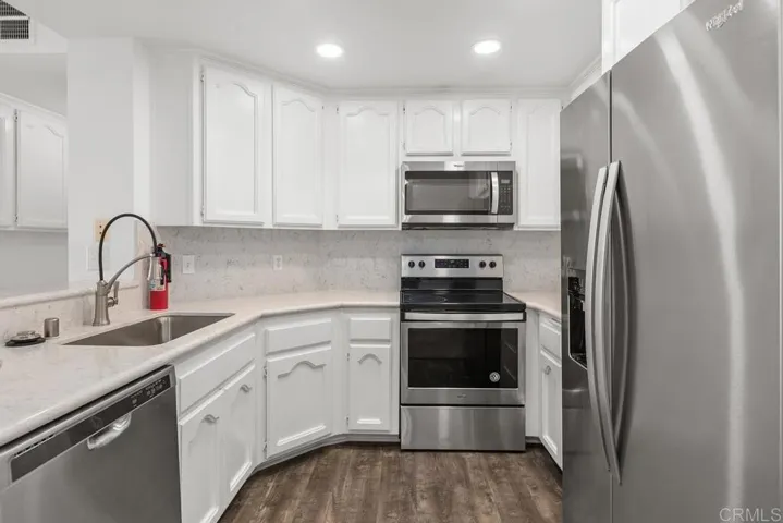 5685 Friars Rd. 3310, San Diego, California 92110