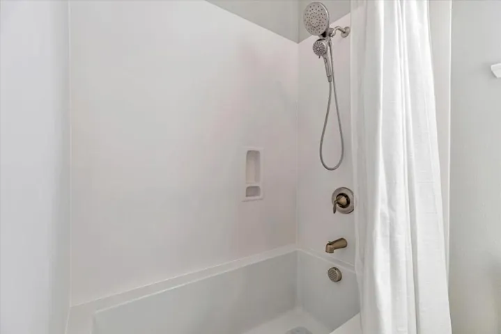 6758 Guitarfish Way, Newark, California 94560