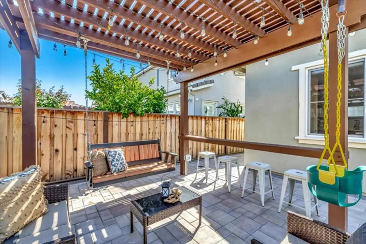 6758 Guitarfish Way, Newark, California 94560