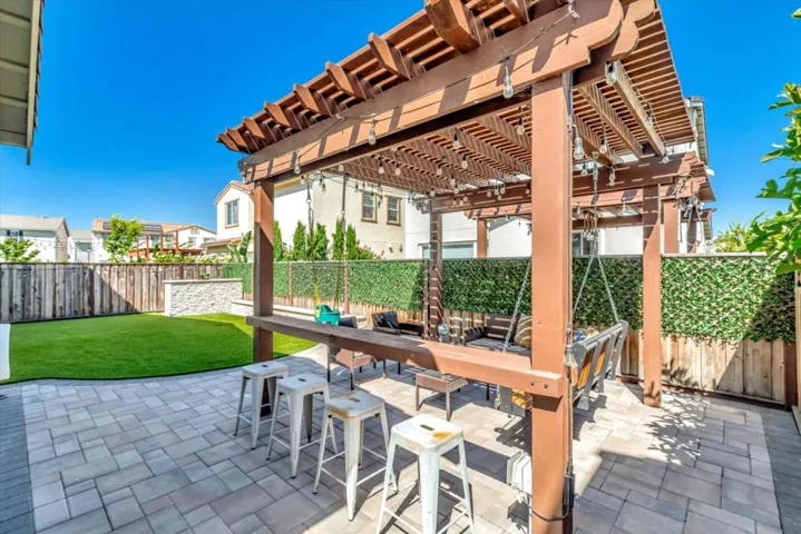 6758 Guitarfish Way, Newark, California 94560