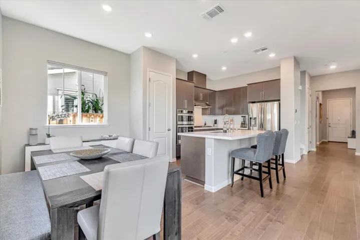 6758 Guitarfish Way, Newark, California 94560