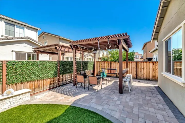 6758 Guitarfish Way, Newark, California 94560