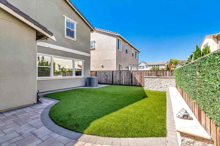 6758 Guitarfish Way, Newark, California 94560