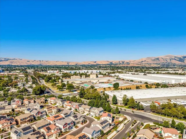 6758 Guitarfish Way, Newark, California 94560