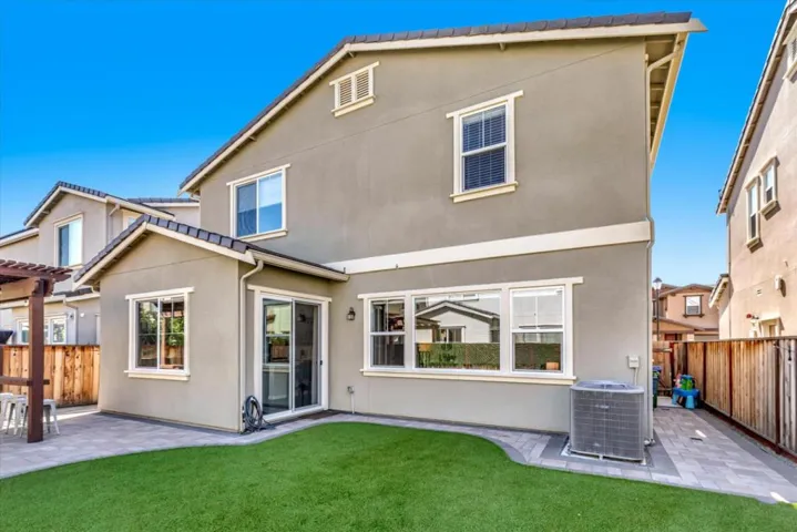 6758 Guitarfish Way, Newark, California 94560
