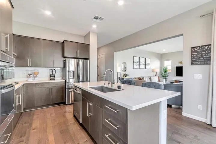 6758 Guitarfish Way, Newark, California 94560
