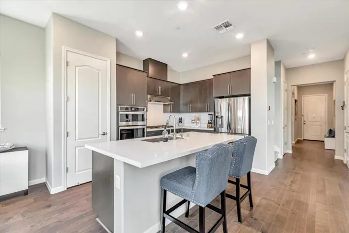 6758 Guitarfish Way, Newark, California 94560