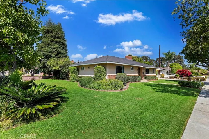 1265 E Live Oak Drive, Anaheim, California 92805