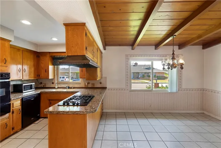 1265 E Live Oak Drive, Anaheim, California 92805