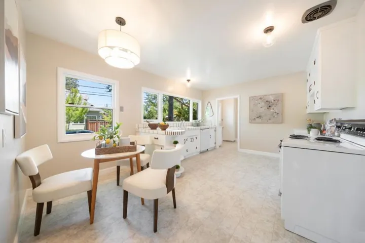 1211 College Avenue, Palo Alto, California 94306