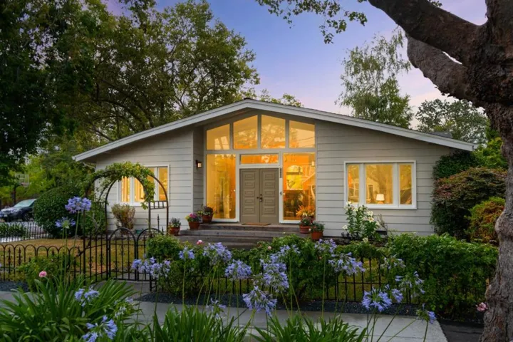1211 College Avenue, Palo Alto, California 94306