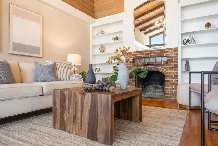1211 College Avenue, Palo Alto, California 94306